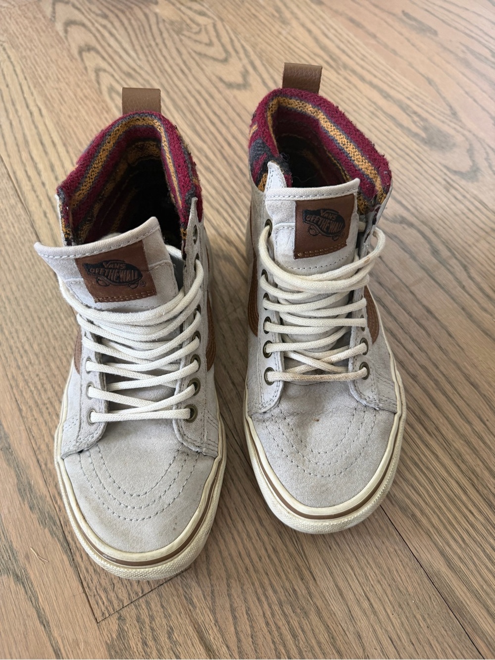 High-Top Vans - Picture 5 of 5